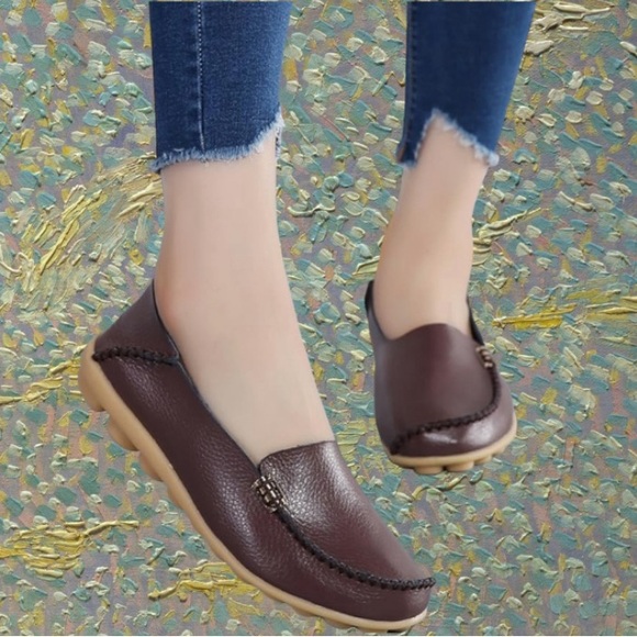 Size 41 New Women's Comfort Walking Shoe in Burgundy Leather - Picture 14 of 15